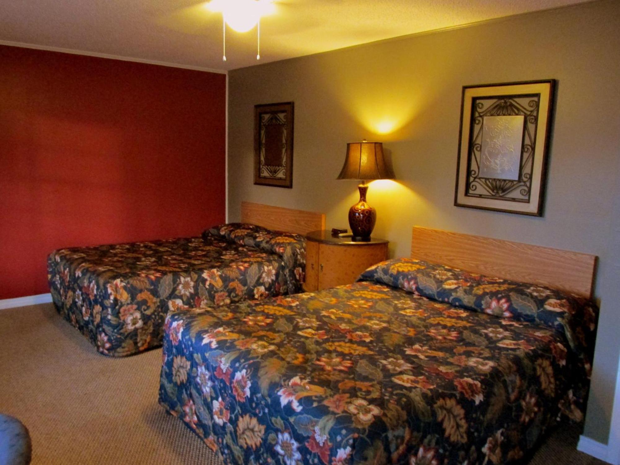 Brydan Suites Eureka Springs Room photo